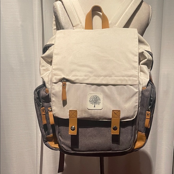 Parker Baby Co. Diaper Backpack - Picture 1 of 12